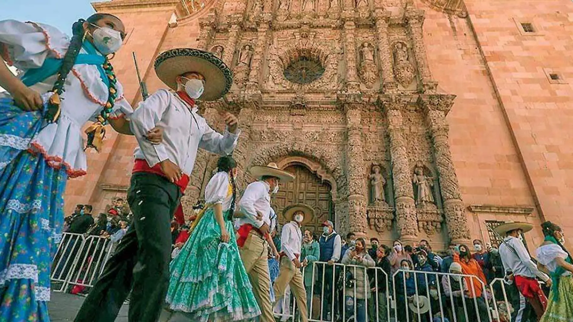 Desfile conmemorativo de la Revolución mexicana en Zacatecas